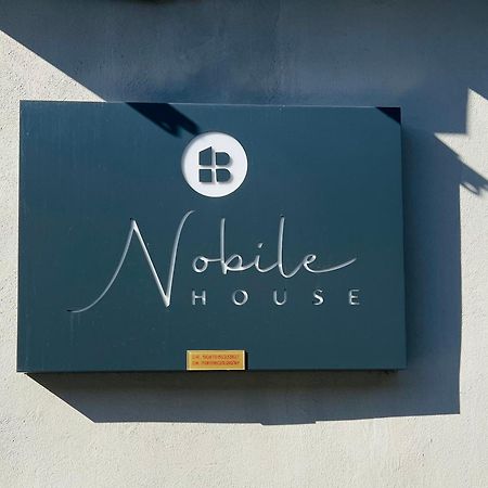 Nobilehouse Apartment Catania Exterior photo